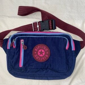 Kipling Tarry Waist Bag Belt Bag Navy & Pink Size M 10.5 X 8 X 3 Inches